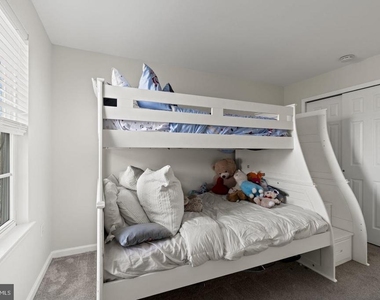 1032 Lamberton Street - Photo Thumbnail 18