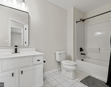 1032 Lamberton Street - Photo Thumbnail 21