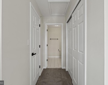 1032 Lamberton Street - Photo Thumbnail 11