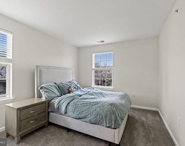 1032 Lamberton Street - Photo Thumbnail 19