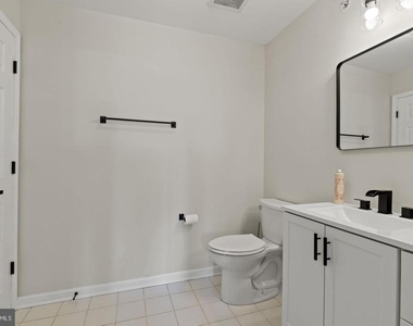 1032 Lamberton Street - Photo Thumbnail 12