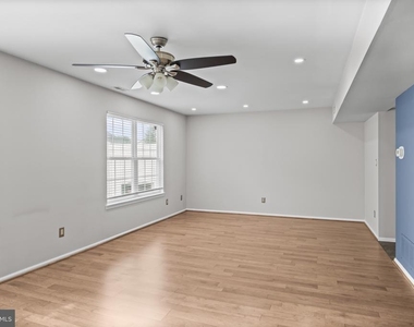 3 Harvest Lane - Photo Thumbnail 6