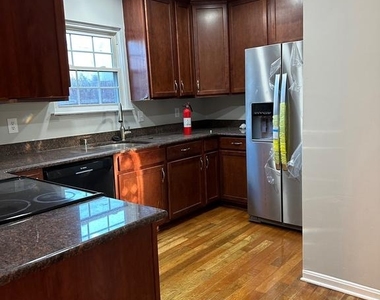 7806 Michele Drive - Photo Thumbnail 6