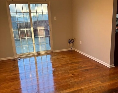 7806 Michele Drive - Photo Thumbnail 5