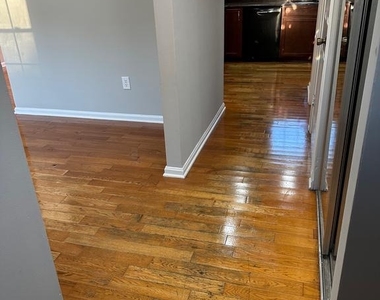 7806 Michele Drive - Photo Thumbnail 2