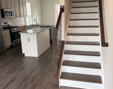 4770 Towne Square Boulevard - Photo Thumbnail 9