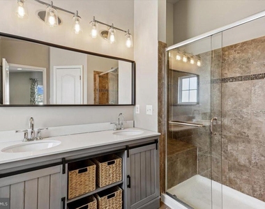 402 Orchard Ridge Drive - Photo Thumbnail 42