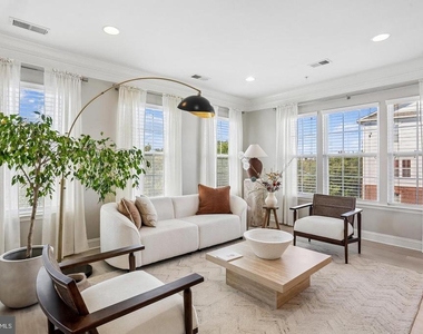 402 Orchard Ridge Drive - Photo Thumbnail 5