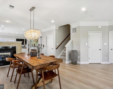 402 Orchard Ridge Drive - Photo Thumbnail 12