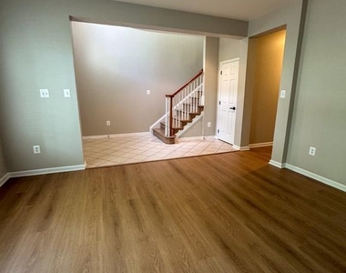 1640 Piccard Drive - Photo Thumbnail 5
