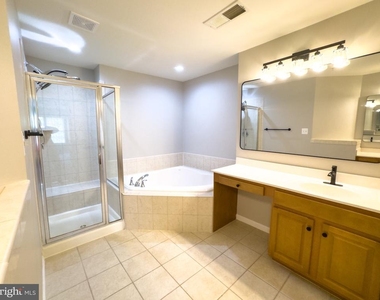 1640 Piccard Drive - Photo Thumbnail 35