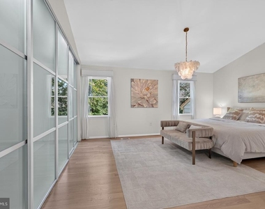7411 Crestberry Lane - Photo Thumbnail 36