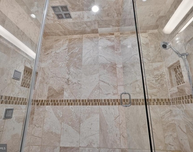 7411 Crestberry Lane - Photo Thumbnail 40