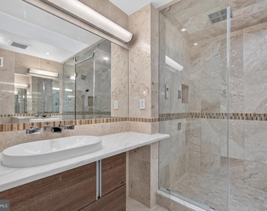 7411 Crestberry Lane - Photo Thumbnail 42