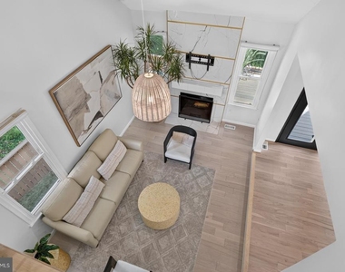 7411 Crestberry Lane - Photo Thumbnail 29