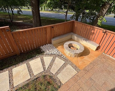 7411 Crestberry Lane - Photo Thumbnail 7