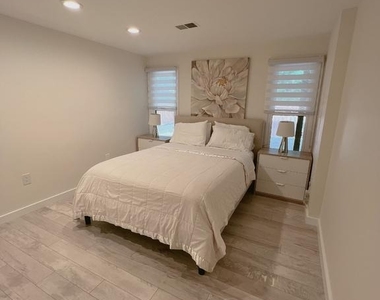 7411 Crestberry Lane - Photo Thumbnail 2