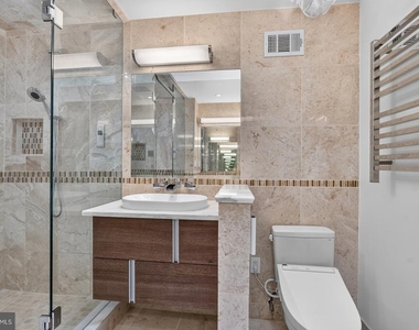 7411 Crestberry Lane - Photo Thumbnail 41