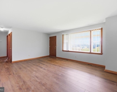 4015 Jefferson Pike - Photo Thumbnail 4