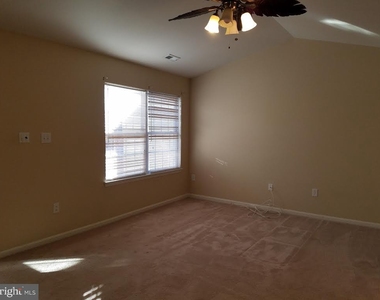 2424 Killarney Terrace - Photo Thumbnail 11