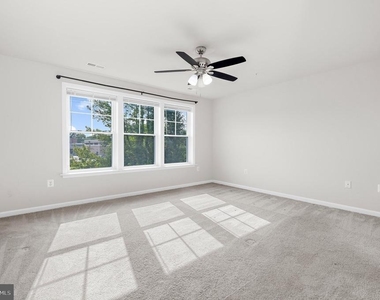 7837 Jude Lane - Photo Thumbnail 33