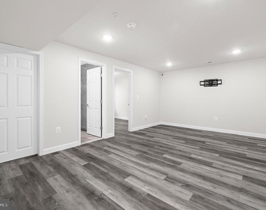7837 Jude Lane - Photo Thumbnail 17