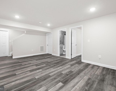 7837 Jude Lane - Photo Thumbnail 19