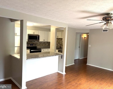 3503 Wedgewood Court - Photo Thumbnail 4