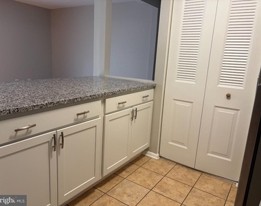 3503 Wedgewood Court - Photo Thumbnail 13