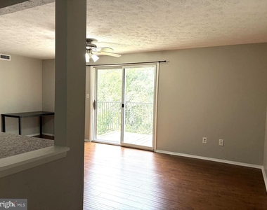3503 Wedgewood Court - Photo Thumbnail 3