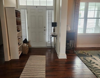 32774 Harburg Drive - Photo Thumbnail 7