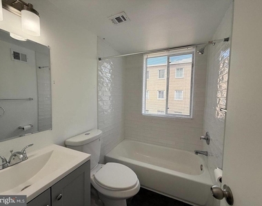 1920 Naylor Road Se - Photo Thumbnail 12