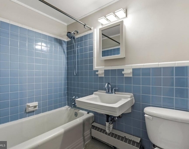 4200 Cathedral Avenue Nw - Photo Thumbnail 25