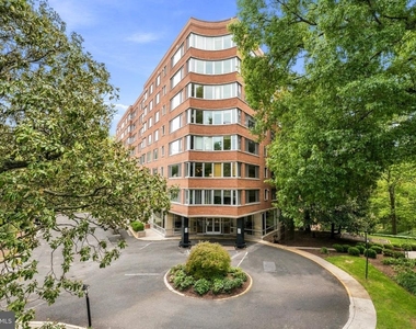 4200 Cathedral Avenue Nw - Photo Thumbnail 18