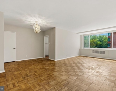 4200 Cathedral Avenue Nw - Photo Thumbnail 11