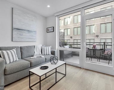 37 L Street Se - Photo Thumbnail 18
