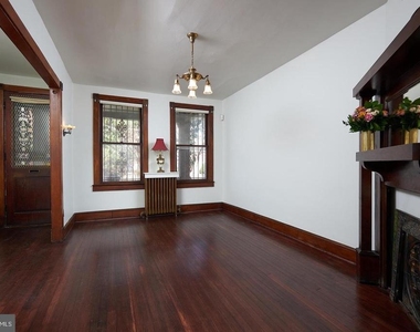 1427 E Capitol Street Ne - Photo Thumbnail 4
