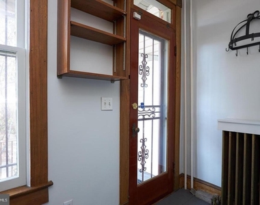 1427 E Capitol Street Ne - Photo Thumbnail 24