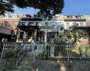 4017 Illinois Avenue Nw - Photo Thumbnail 2