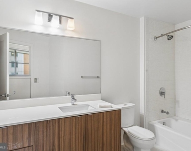 460 New York Avenue Nw - Photo Thumbnail 8