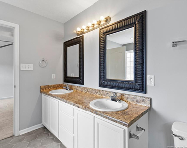 111 Silverberry Court - Photo Thumbnail 17