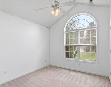 111 Silverberry Court - Photo Thumbnail 25