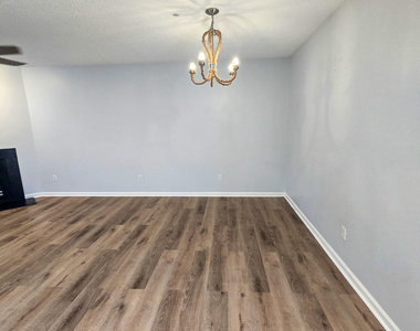600 Audubon Lake Drive - Photo Thumbnail 5