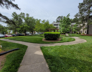 600 Audubon Lake Drive - Photo Thumbnail 2