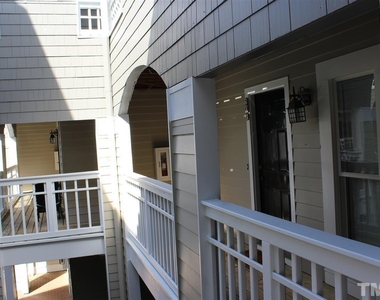 1000 Brighthurst Drive - Photo Thumbnail 10