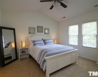 110 Love Valley Drive - Photo Thumbnail 10