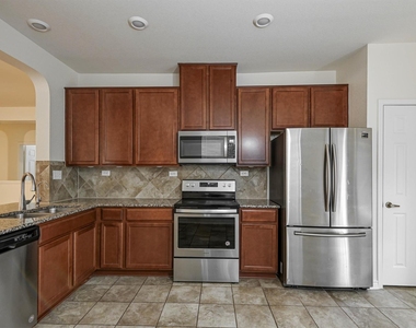 7343 Bluebonnet Bay - Photo Thumbnail 6
