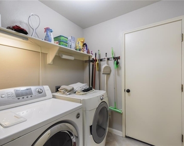 1252 Lacey Oak Loop - Photo Thumbnail 9
