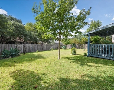 1252 Lacey Oak Loop - Photo Thumbnail 33