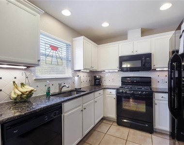 1252 Lacey Oak Loop - Photo Thumbnail 17